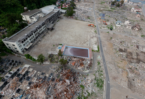 石巻市門脇小学校の火災の跡